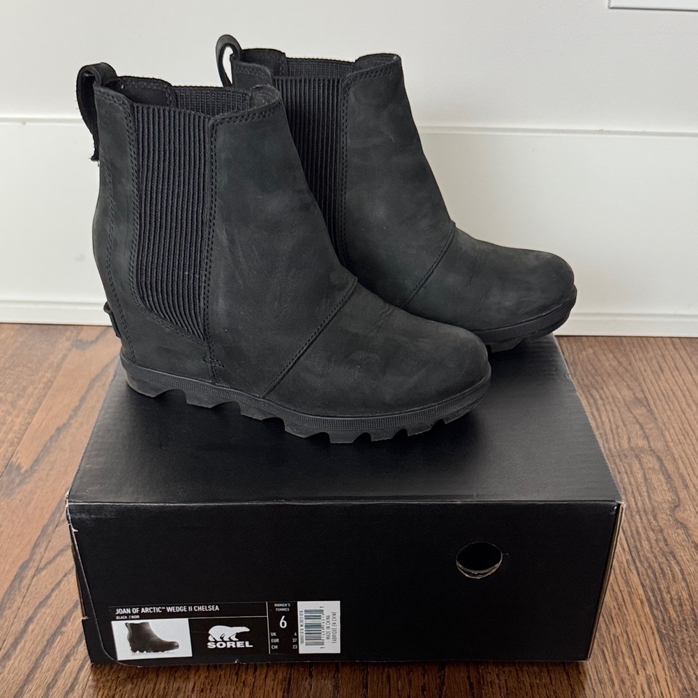 Sorel Women's Arctic Black Ankle Booties